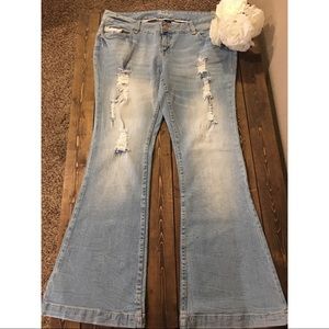 Amethyst Jeans 16